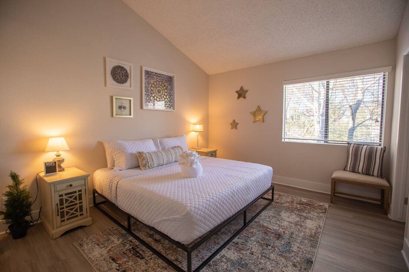 2 bedrooms, desk, iron/ironing board, travel cot