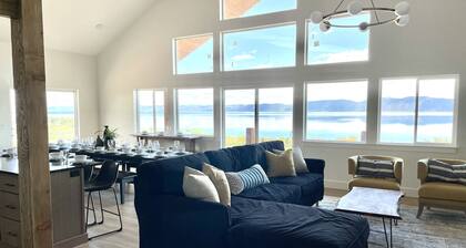 7 King Beds! Private Hot Tub, Pickleball Court, SUPâs, Ping Pong and Air Hockey