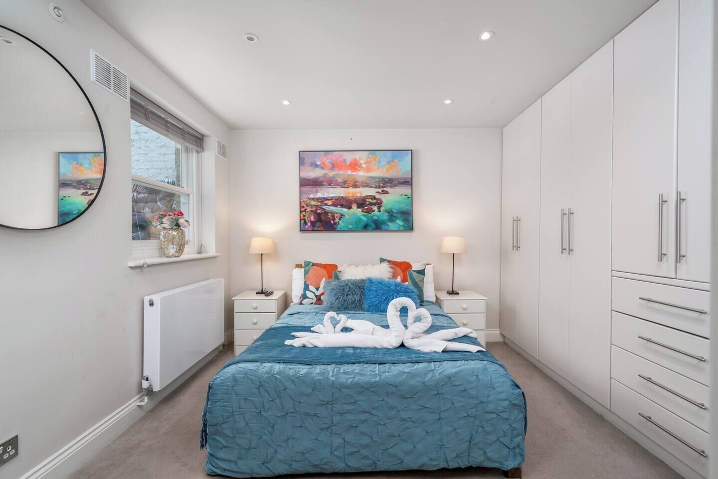 2 bedrooms, desk, iron/ironing board, travel crib