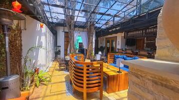 Se sirven desayunos, almuerzos y cenas