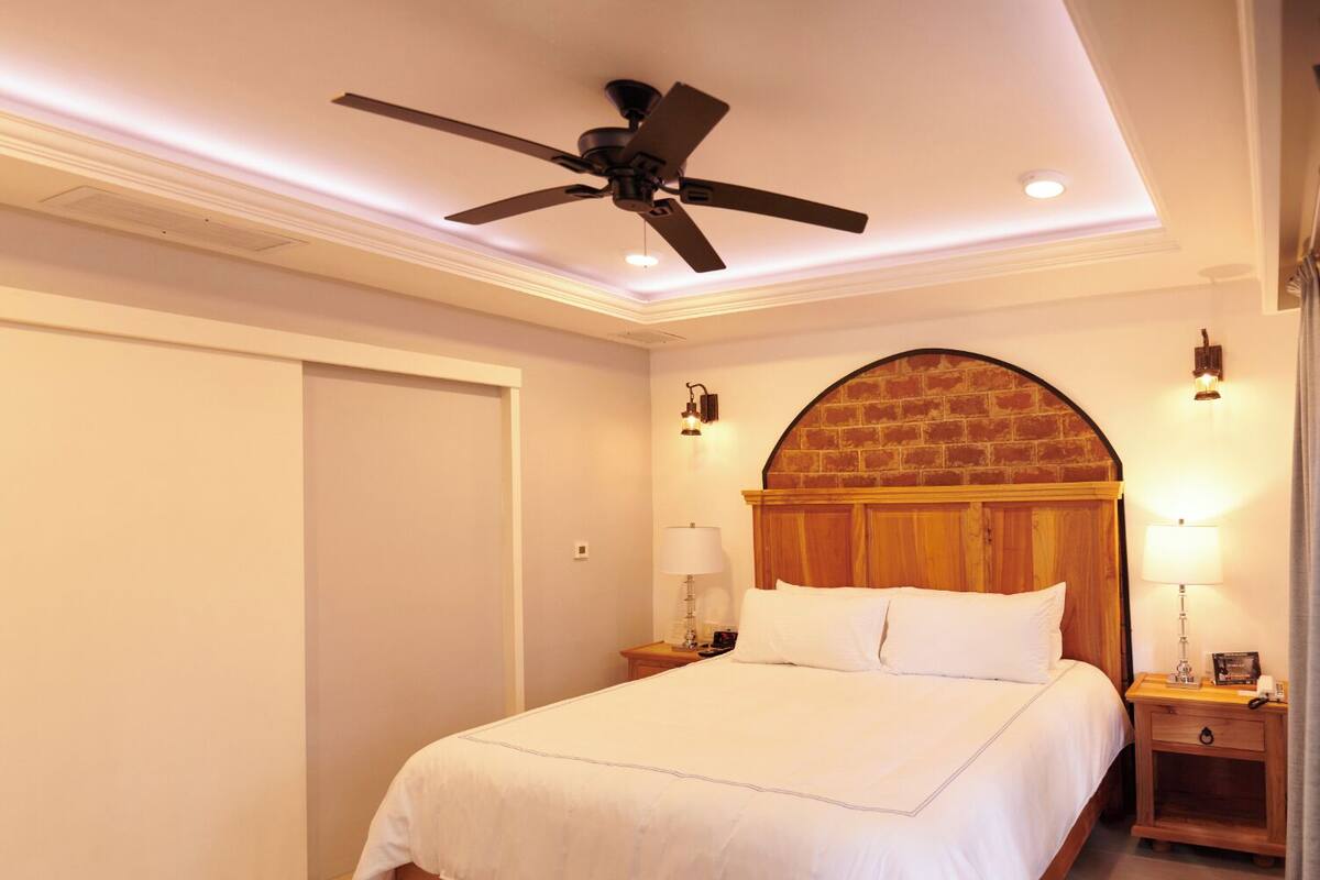 Premium bedding, pillow-top beds, in-room safe, desk
