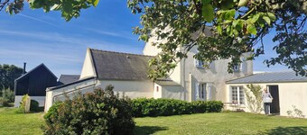 Large house with sea view in Lilia