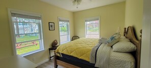 4 bedrooms, free WiFi, bed sheets