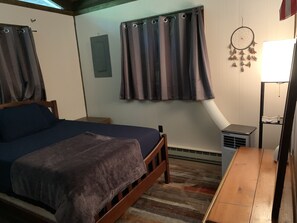 Room - Cozy Cabin Retreats (Tobyhanna)