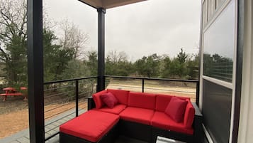 Family Cabin, Private Bathroom (The Blackbird) | Exterior