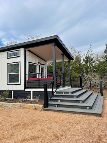 Outcast Landing - A Fisherman's Paradise