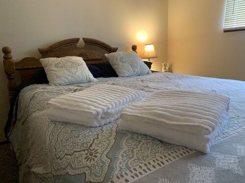 🔥SPACIOUS, PRIVATE, & CONVENIENT 2/1 IN PUYALLUP🔥