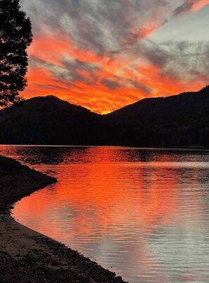 Solstolar och strandhanddukar