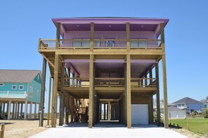 Exterior - Peace, Love, and Sandy Feet (Bolivar Peninsula)