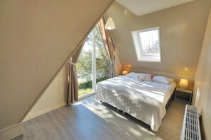 5 bedrooms, free WiFi - 5 bedroom private vacation home in callantsoog (Callantsoog)