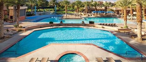 Piscine extérieure, piscine chauffée