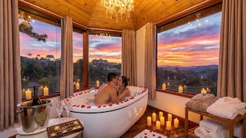 Roupas de cama premium, edredons de pluma, camas com colchões pillow-top