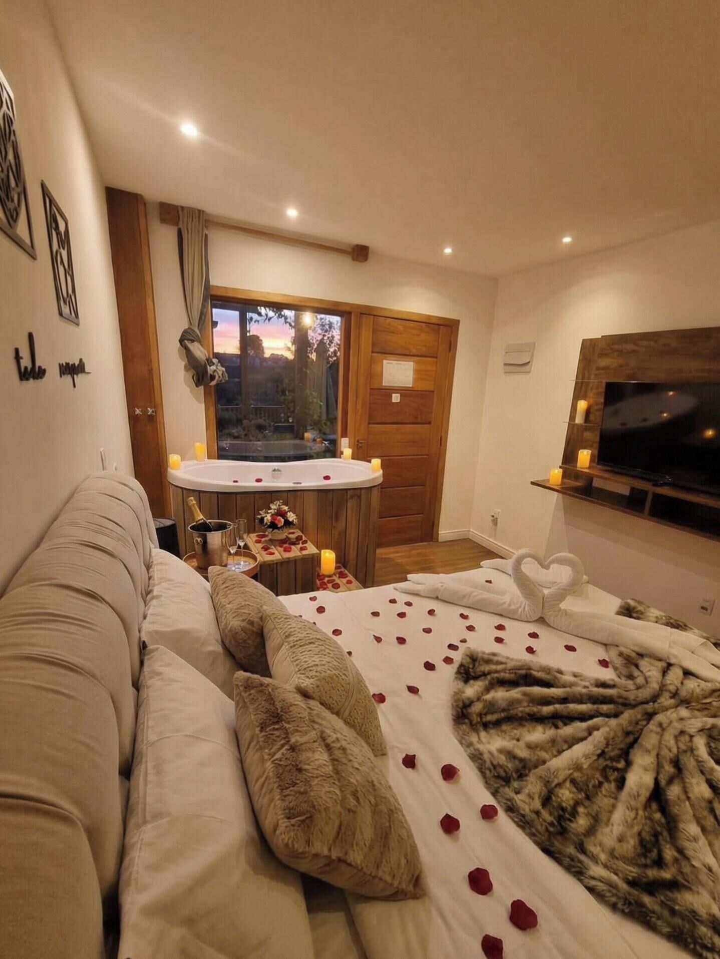 Premium bedding, down comforters, pillowtop beds, minibar