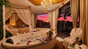 Premium bedding, down duvets, pillow-top beds, minibar - Pousada Recanto dos Moinhos (Campos do Jordão)