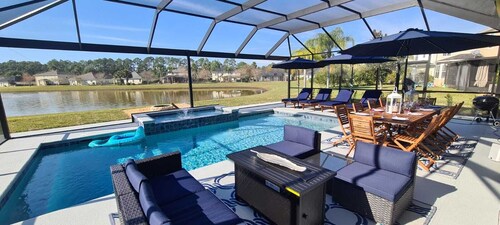 Mini Resort In Palm Coast w/hot tub, lake view, outdoor area, min from the beach