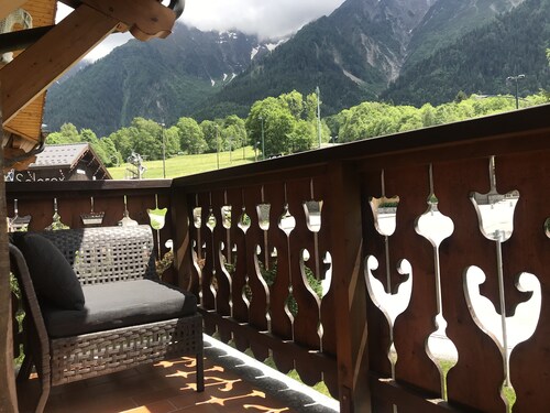 LES HOUCHES centre du village 35m² -  4 personnes confort  - Wifi -  parking