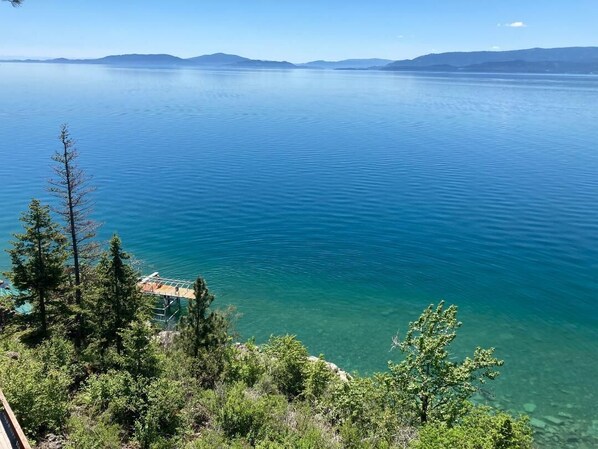 Beach towels - Fill your soul w/ 400' of PRIVATE waterfront w/ dock, lift, diving board & more! (Bigfork)