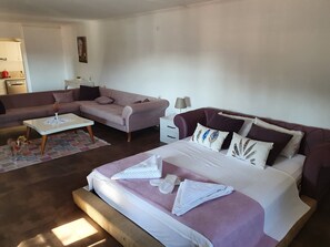 Suite Oda | เครื่องนอนระดับพรีเมียม, พื้นที่ทำงานแบบใช้แล็ปท็อป, Wi-Fi ฟรี