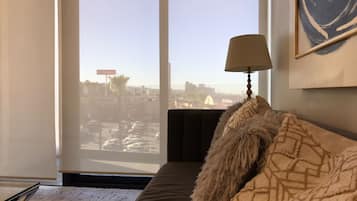 Grand Apartment | 2 bedrooms, premium bedding, down comforters, memory foam beds