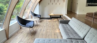 Stunning Modern Beach / Ski House