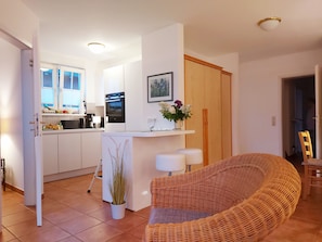 Smart TV, books - 1-A-LOCATION/UNOBSTRUCTED VIEW OF THE "GROSSER JASMUNDER BODDEN"/PURE NATURE (Sagard)