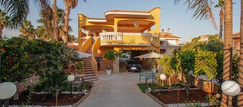 Villa Silvana fronte  Mare