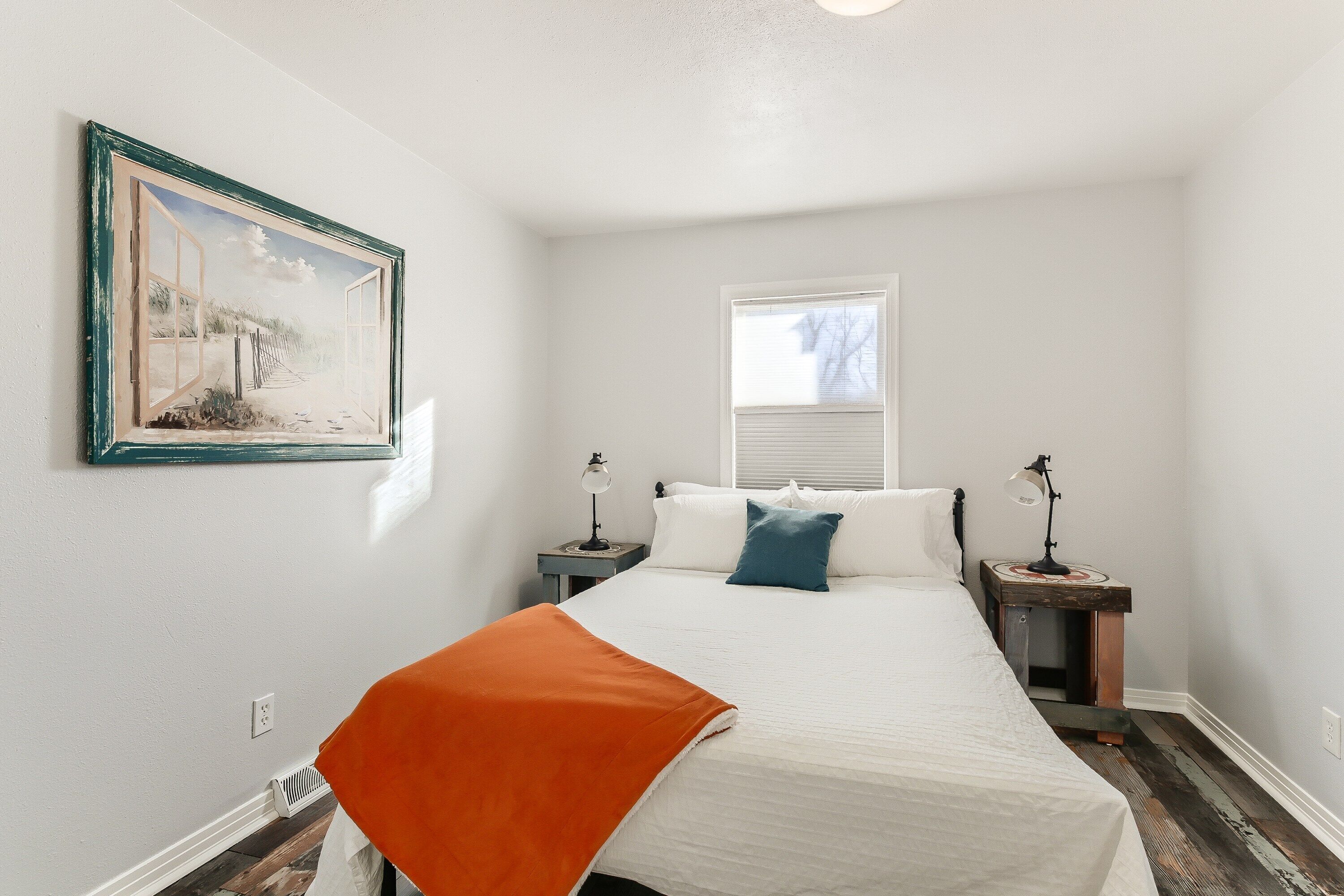 3 bedrooms, iron/ironing board, travel crib, free WiFi