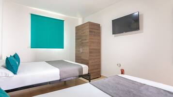 Chambre triple | Literie hypoallergénique, accÚs au Wi-Fi (inclus), literie fournie