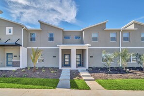 House (4 Bedrooms) | Property amenity