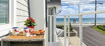 New Nubble View -  Carriage House on Beach
