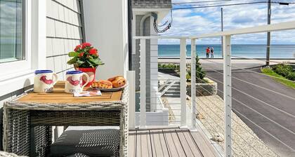 New Nubble View - Carriage House on Beach
