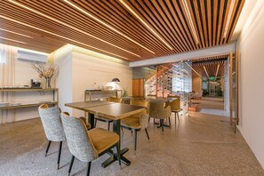 Dining - Quinta das Pirâmides - Maria Moisés (Telhado)