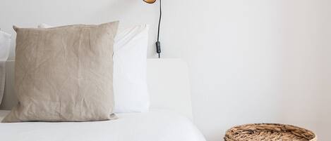 3 عدّة غرف نوم ومكتب ومكواة/لوح كي وخدمة الإنترنت