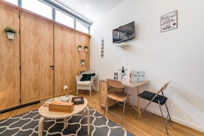 Interior - GuestReady - Bella's Downtown studio (Porto)