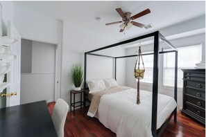 3 soverom, safe på rommet, skrivebord og strykejern/-brett