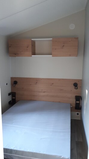 4 chambres, lit parapluie, Wi-Fi gratuit, draps fournis