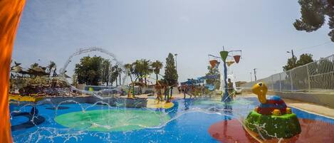 Piscine extérieure, piscine chauffée