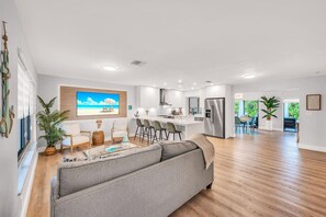 Smart TV, tenis de mesa y oficina 