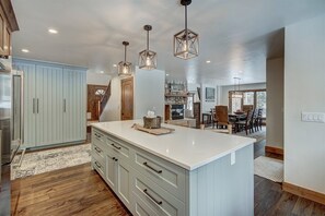 House (4bd SU) | Exterior