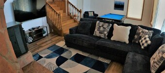 Tranquil White Mountain Lake Escape Lake Access with Beach