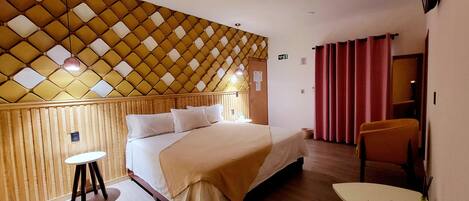 Kamar Premium, 1 Tempat Tidur King | Selimut bulu angsa, didekorasi berbeda-beda, dan Wi-Fi gratis