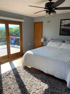 3 habitaciones, escritorio, tabla de planchar con plancha y wifi gratis 