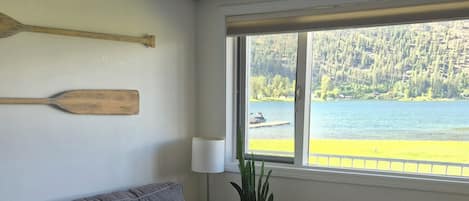 3 slaapkamers, een strijkplank/strijkijzer, reisbedje, wifi