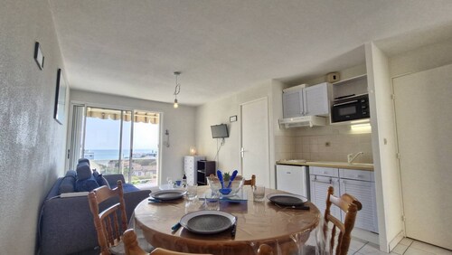 Royan - APARTMENT WITH SEA VIEW - near beach and private parking