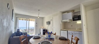 Royan - APARTMENT WITH SEA VIEW - near beach and private parking