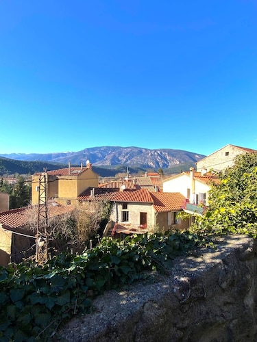 T2 Dans Maison DE Village Avec Jardin