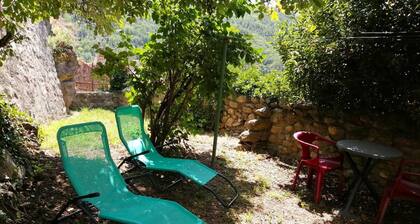 T2 Dans Maison DE Village Avec Jardin
