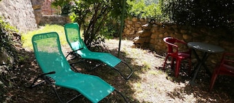 T2 Dans Maison DE Village Avec Jardin