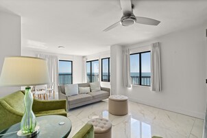 Attico Premium, 2 camere da letto, cucina, vista oceano | Con arredamento individuale, ferro/asse da stiro, Wi-Fi gratuito