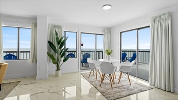 Premium Penthouse, 2 Bedrooms, Kitchen, Ocean View | Dining room at Grande Beach Resort